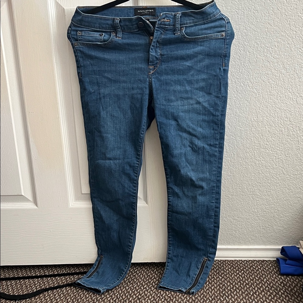 Banana Republic Women's Skinny Jeans - Medium Blue